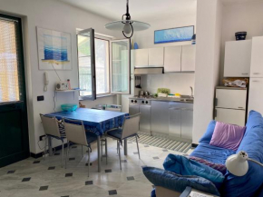 Bilocale Belio con terrazzo in frazione di Loano Loano